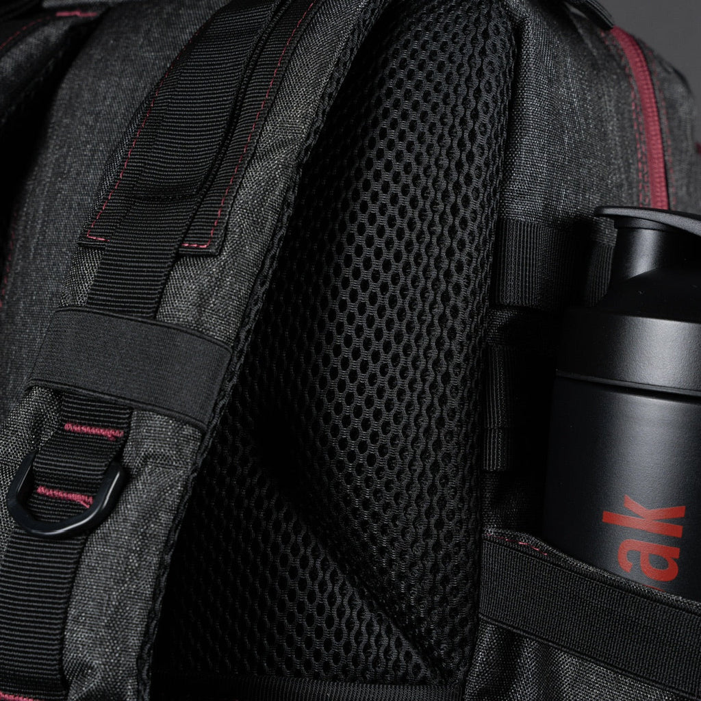 35L Backpack Black Widow